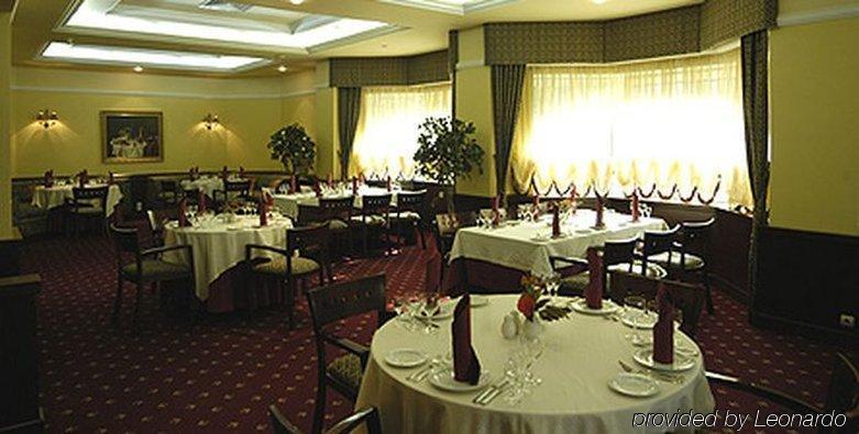 Business Hotel Proton Moscovo Restaurante foto